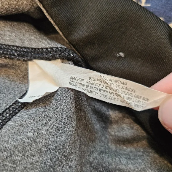 Tek Gear Capri yoga pants womans size XL black athletic workout yoga Capri EUC - Picture 5 of 6